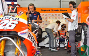 edrosa é um novo homem este ano. Como sempre, há razões para este retorno à forma após a sua pior época de MotoGP. edrosa é um novo homem este ano. Como sempre, há razões para este retorno à forma após a sua pior época de MotoGP.